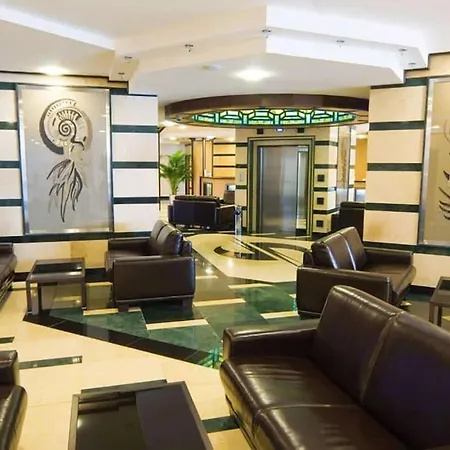 Penthouse In Emerald Beach, & Apartment Ravda